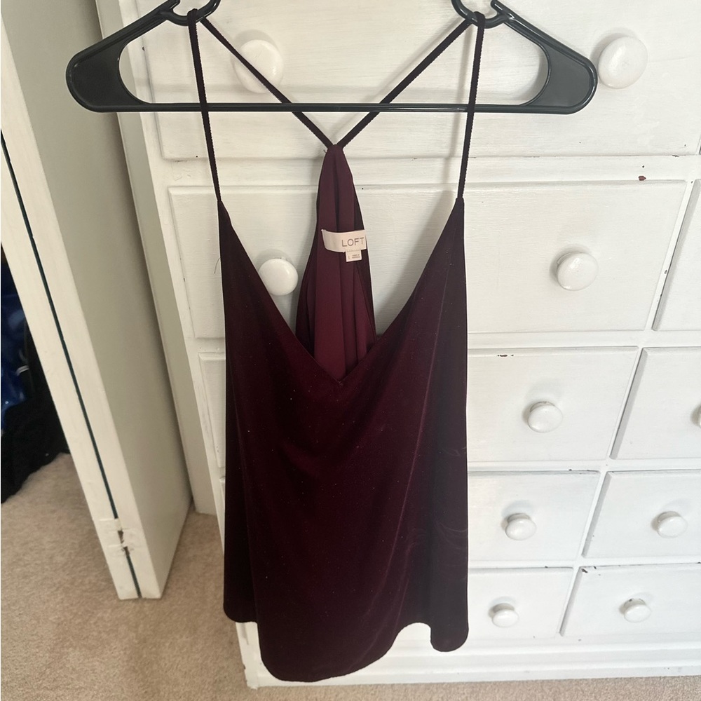 Loft Large velvet winter magenta tank